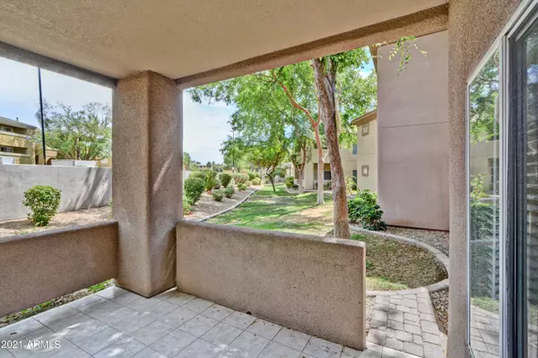 Glendale, AZ 85308,7401 W ARROWHEAD CLUBHOUSE Drive #1070