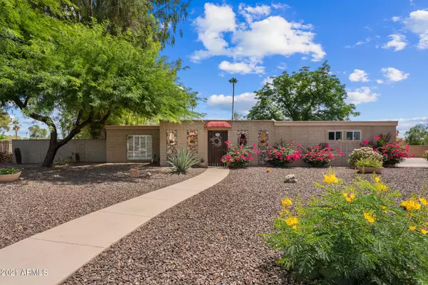 6436 E CLINTON Street, Scottsdale, AZ 85254