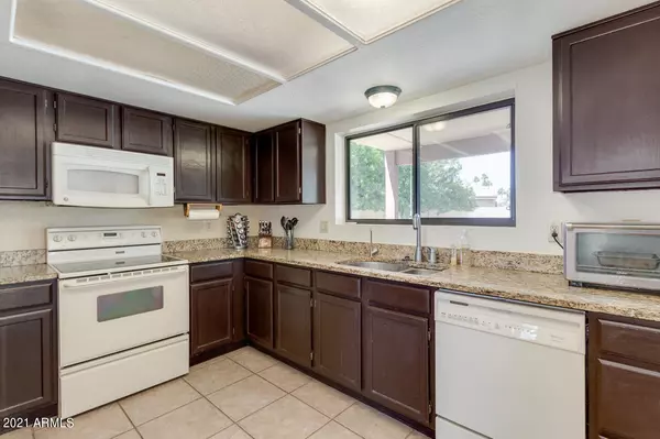 Mesa, AZ 85202,2218 S COTTONWOOD --