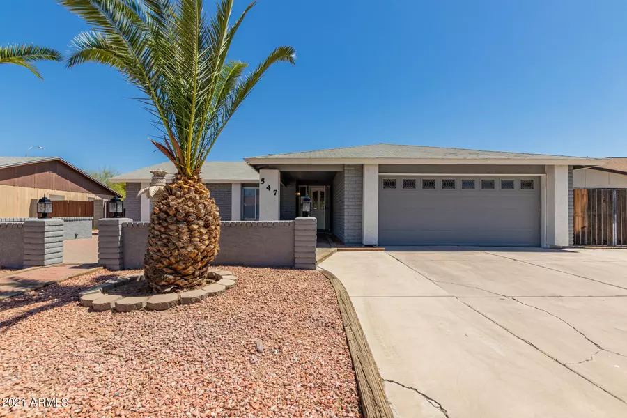 547 W MYRNA Lane, Chandler, AZ 85225