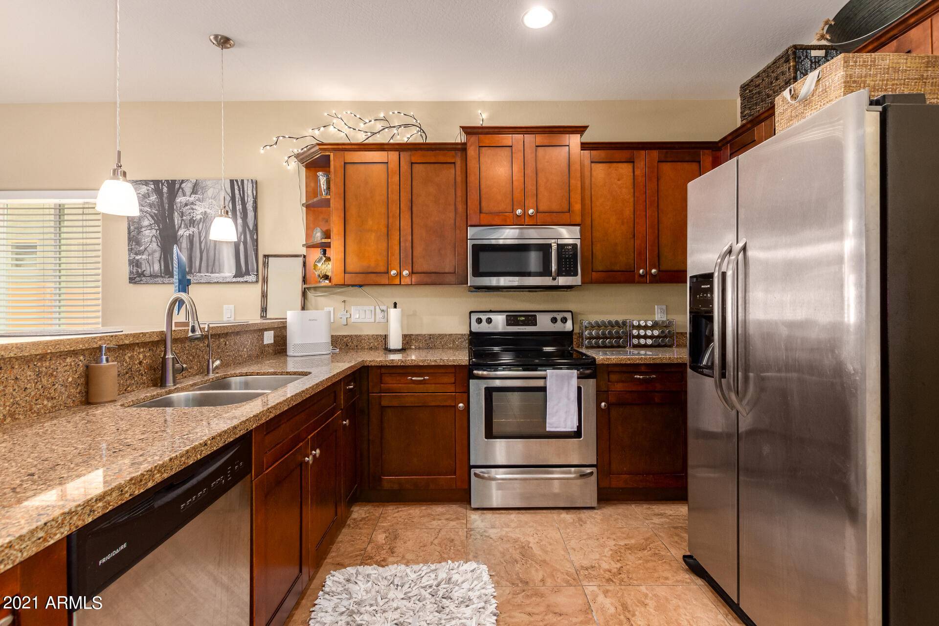 Phoenix, AZ 85041,408 W LATONA Road
