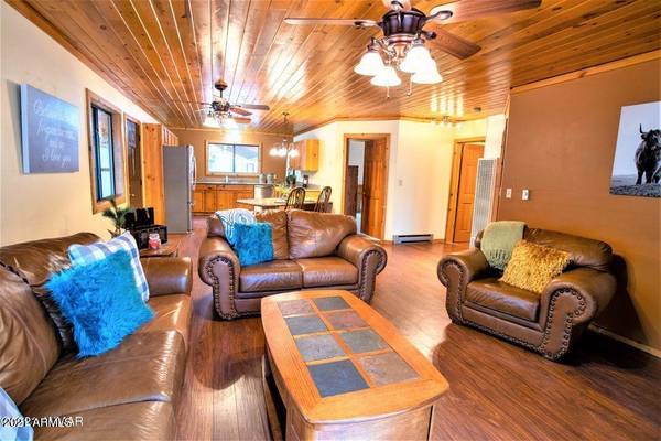 Pinetop, AZ 85935,7200 MOON CREEK Circle