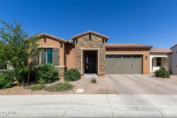 3911 S SCOTT Drive, Chandler, AZ 85286