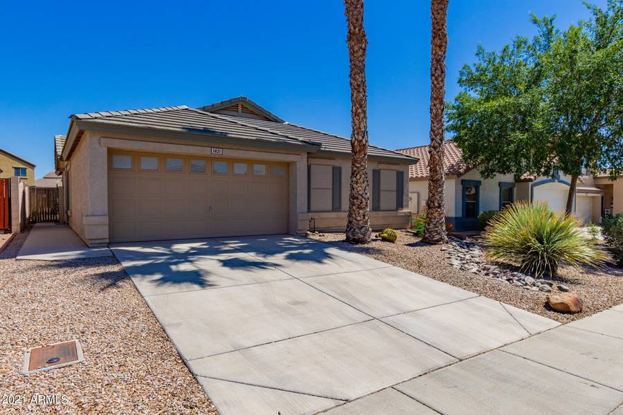 1421 E SHARI Street, San Tan Valley, AZ 85140