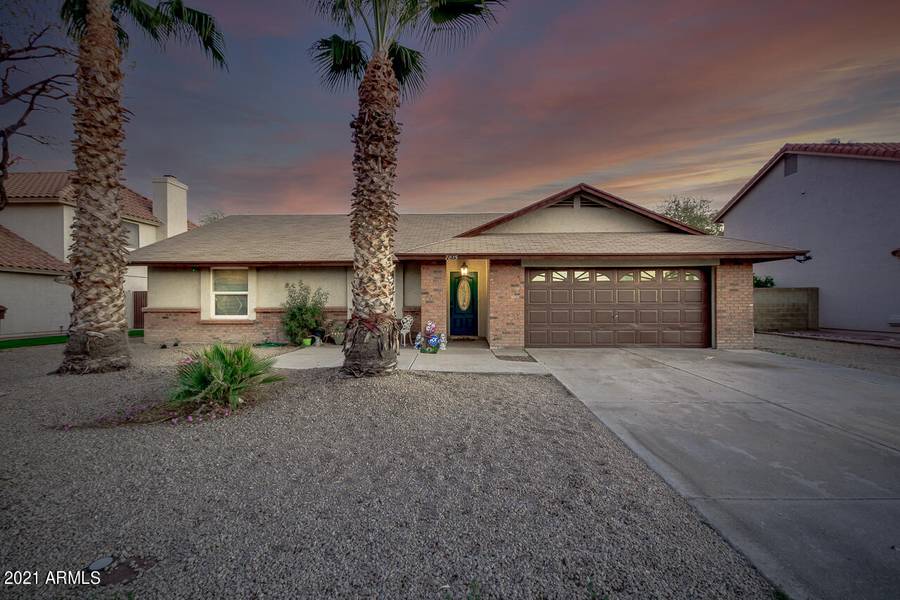 7815 W PERSHING Avenue, Peoria, AZ 85381