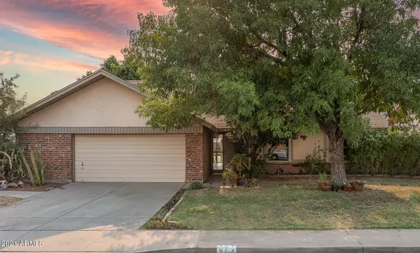 964 N PAPILLON --, Mesa, AZ 85205