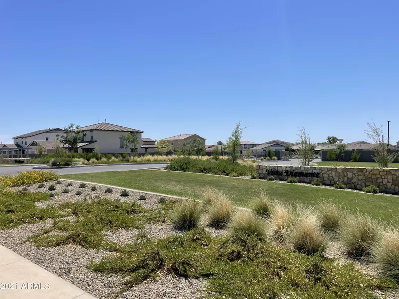 5735 N 107th Lane, Glendale, AZ 85307