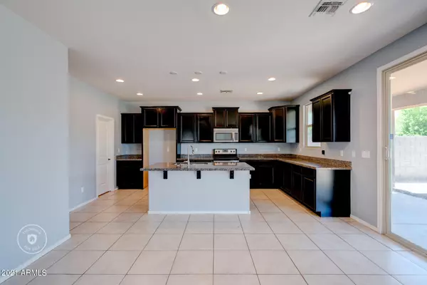 Tolleson, AZ 85353,9322 W ODEUM Lane