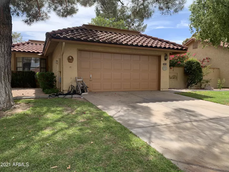 12210 S Shoshoni Drive, Phoenix, AZ 85044