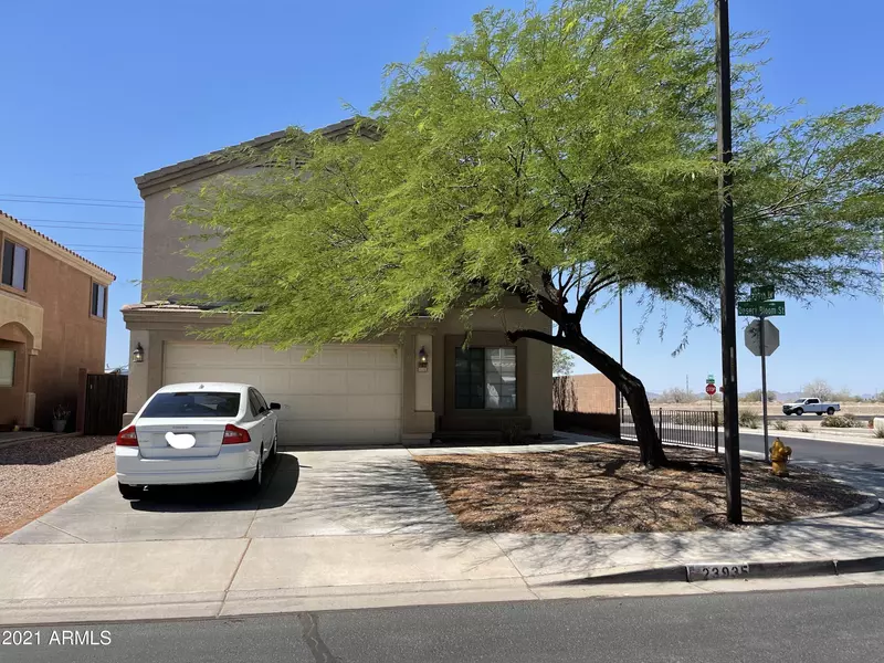 23935 W DESERT BLOOM Street, Buckeye, AZ 85326