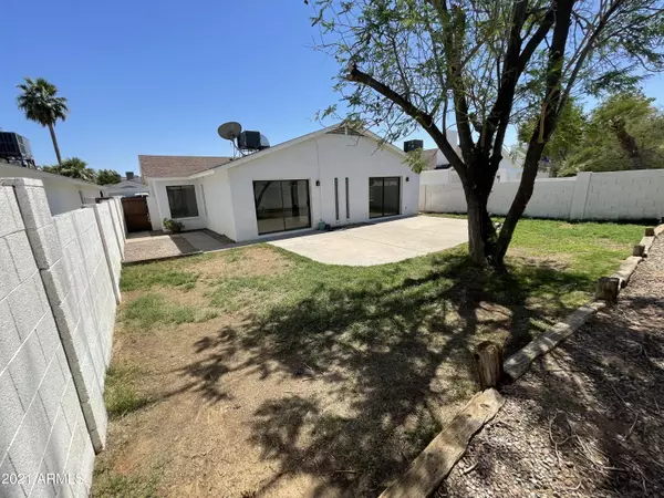 Phoenix, AZ 85023,414 W KINGS Avenue