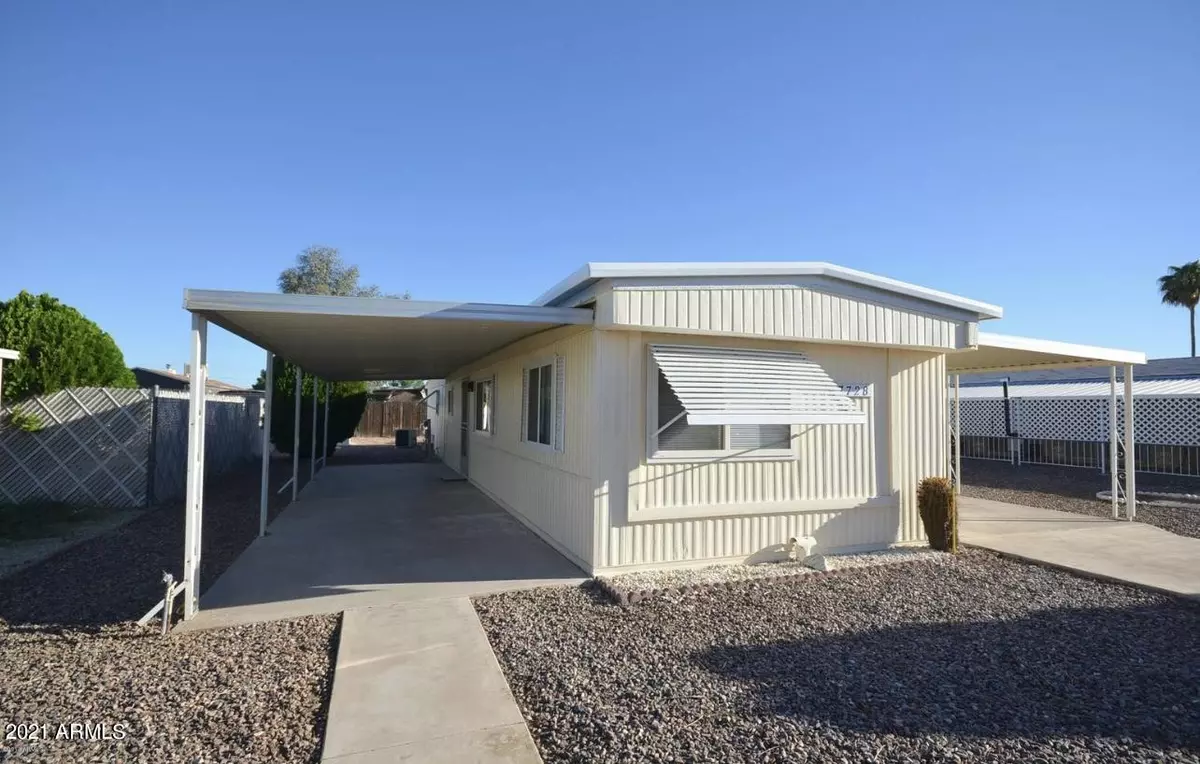 Mesa, AZ 85209,7728 E GLADE Avenue