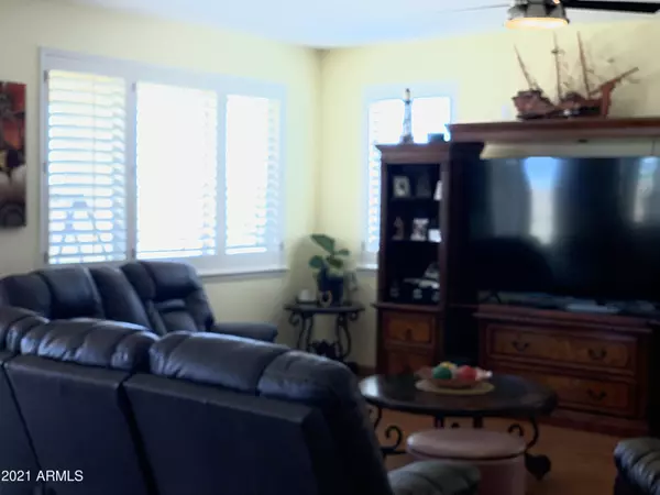 San Tan Valley, AZ 85143,32951 N SLATE CREEK Drive N