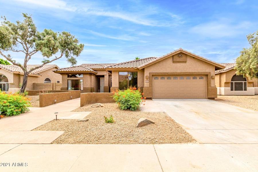 297 W OXFORD Lane, Gilbert, AZ 85233