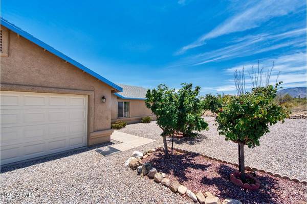 Hereford, AZ 85615,6867 S Garden Valley Drive