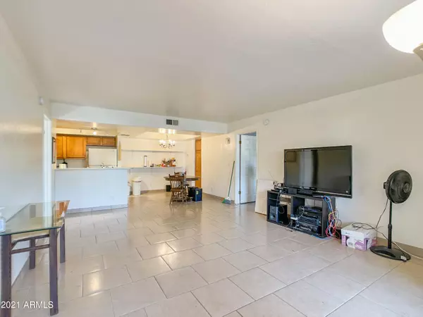 Phoenix, AZ 85008,5402 E WINDSOR Avenue #53