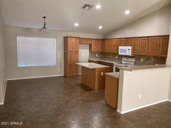 San Tan Valley, AZ 85143,35447 N SHORTHORN Trail