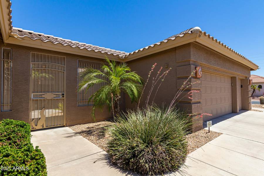 25003 S BRIARCREST Drive, Sun Lakes, AZ 85248