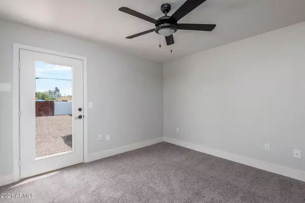 Phoenix, AZ 85006,1137 E TAYLOR Street