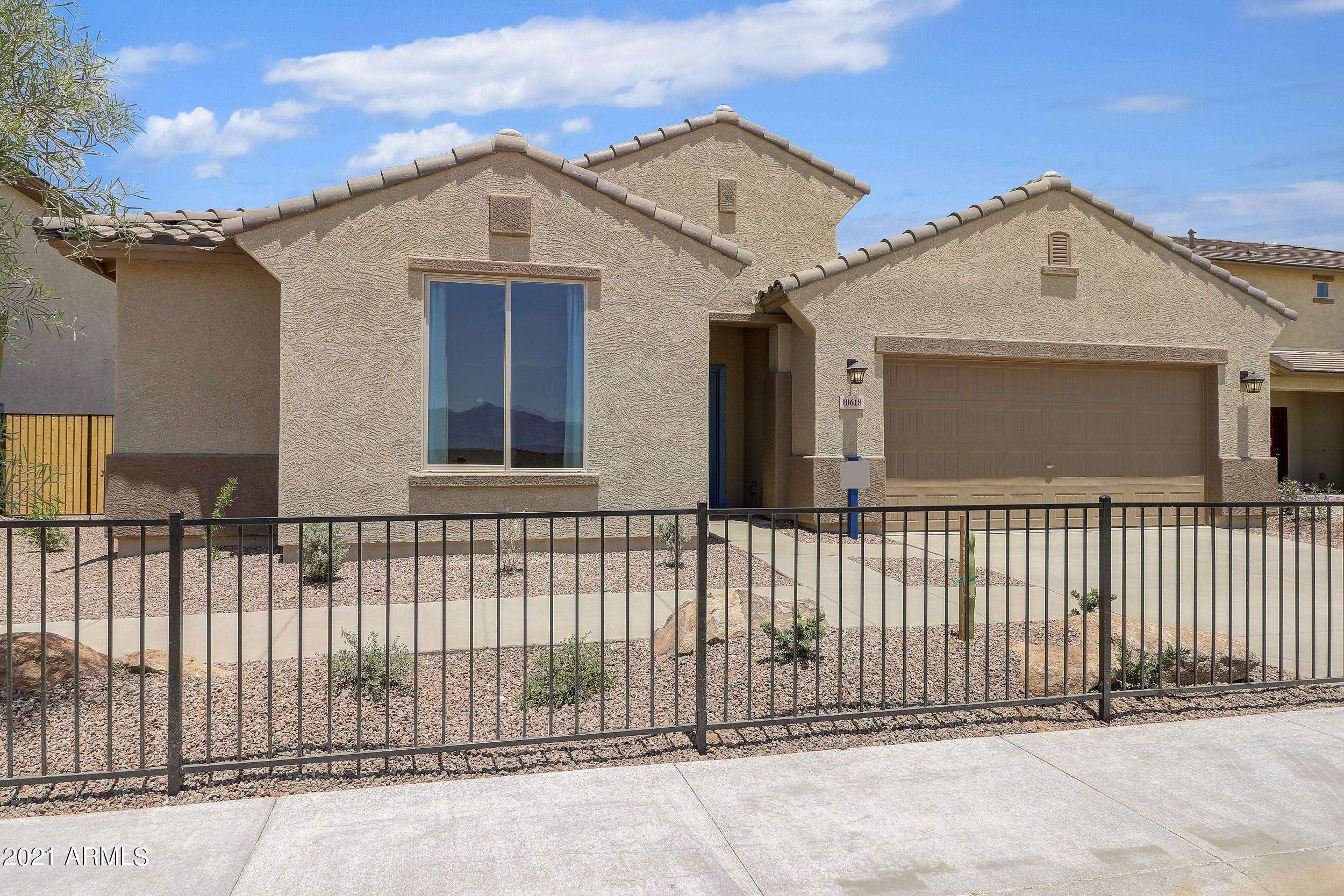 Tolleson, AZ 85353,10618 W CROWN KING Road