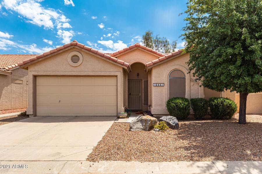 6661 S OAKMONT Drive, Chandler, AZ 85249