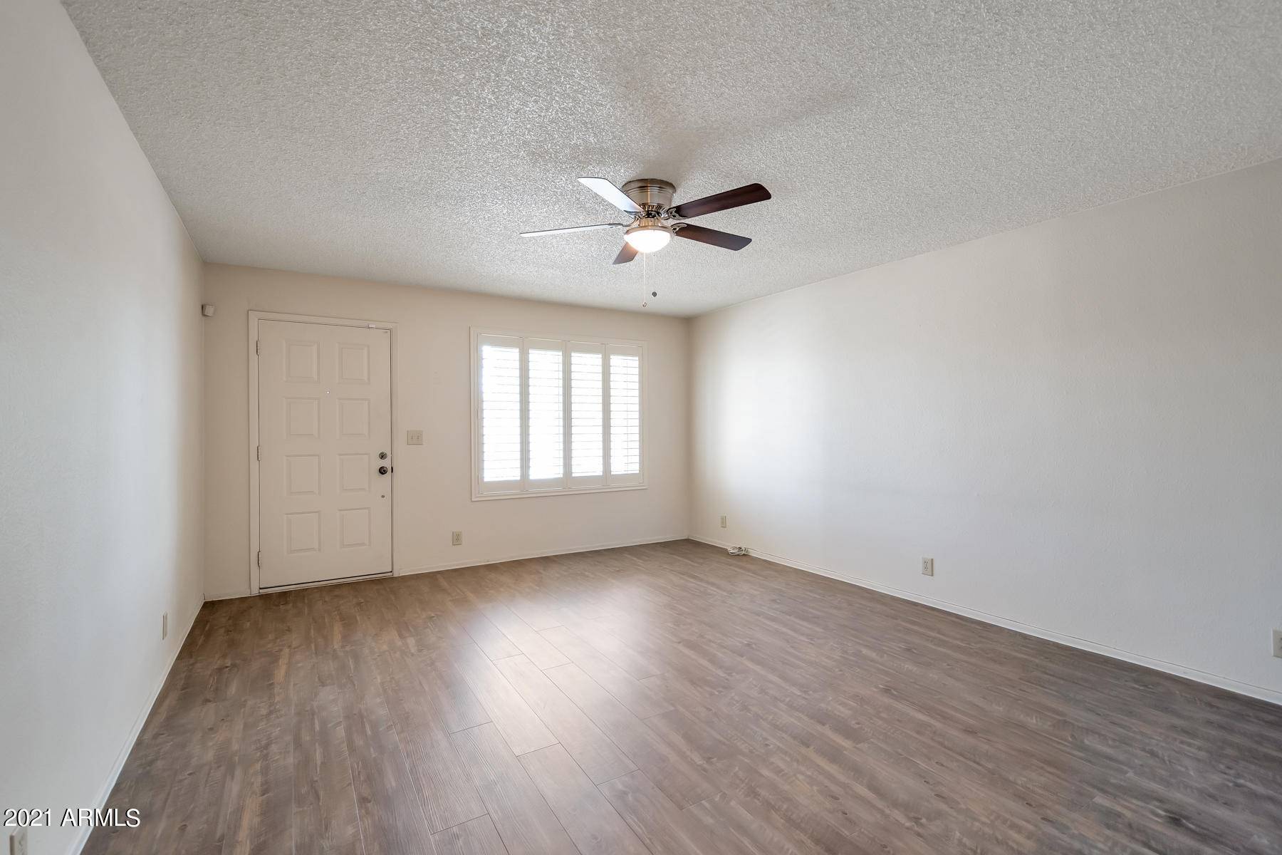 Mesa, AZ 85206,520 S GREENFIELD Road #26
