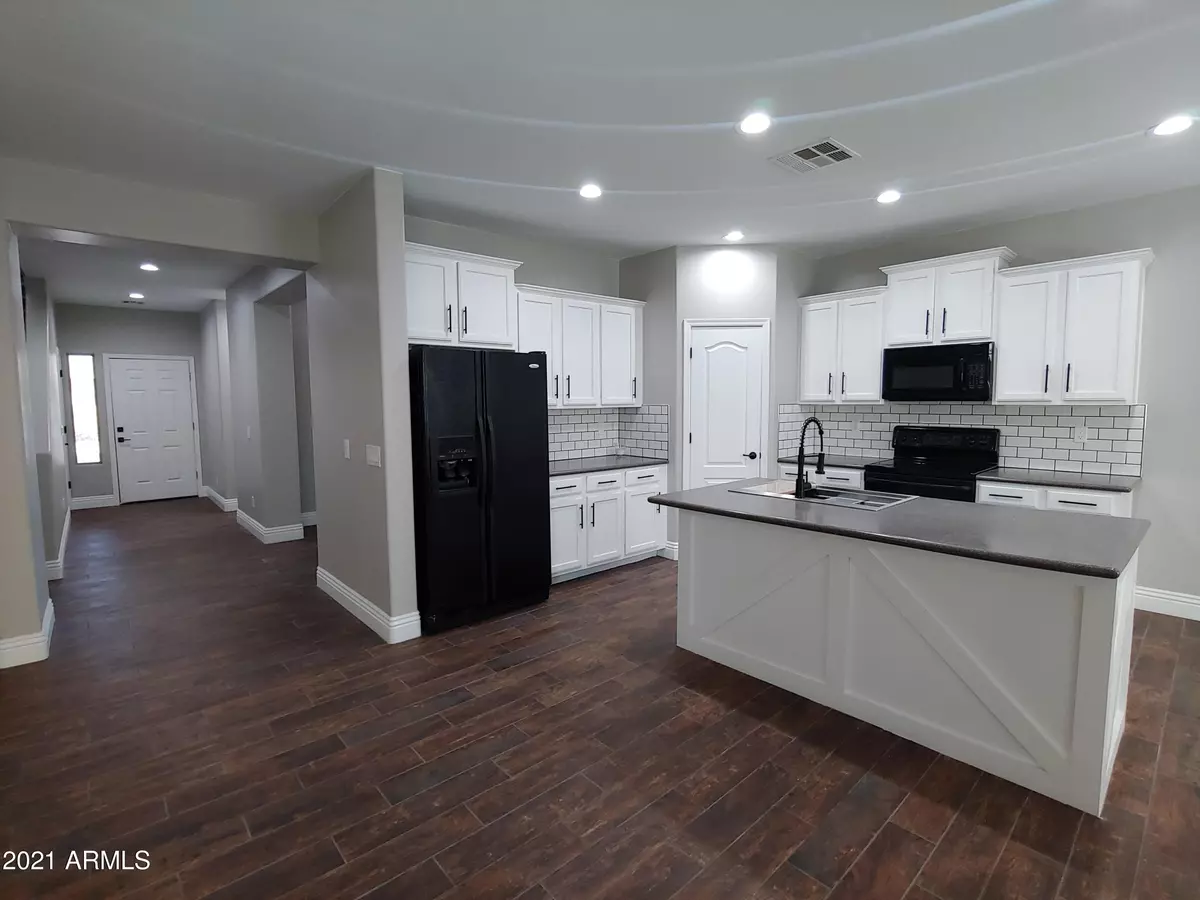 Glendale, AZ 85303,7223 N 73RD Drive