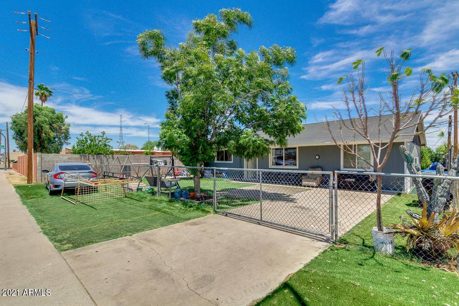 617 S CENTER Street, Mesa, AZ 85210