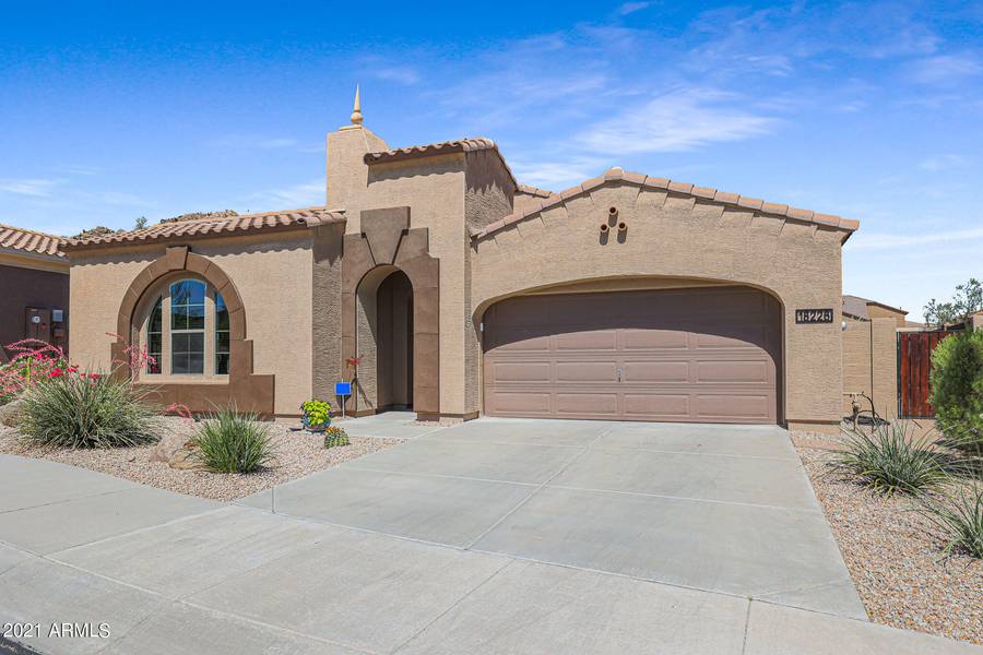 18226 W DESERT WILLOW Drive, Goodyear, AZ 85338