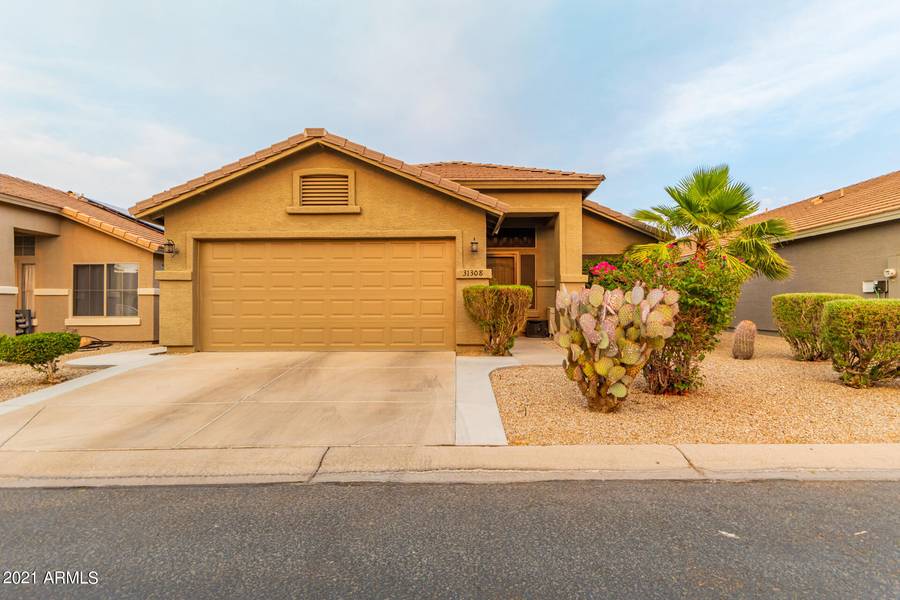 31308 N CLARIDGE Circle, San Tan Valley, AZ 85143