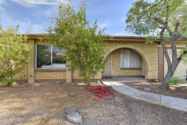 3731 W Michigan Avenue, Glendale, AZ 85308