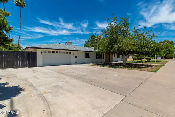 Mesa, AZ 85203,136 N FRASER Drive E