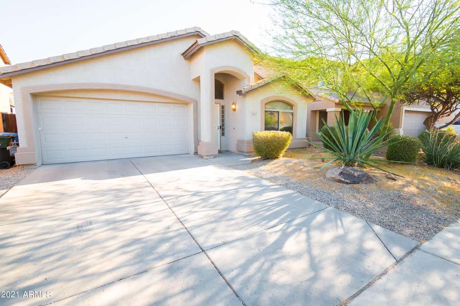 2414 W RUNNING DEER Trail, Phoenix, AZ 85085