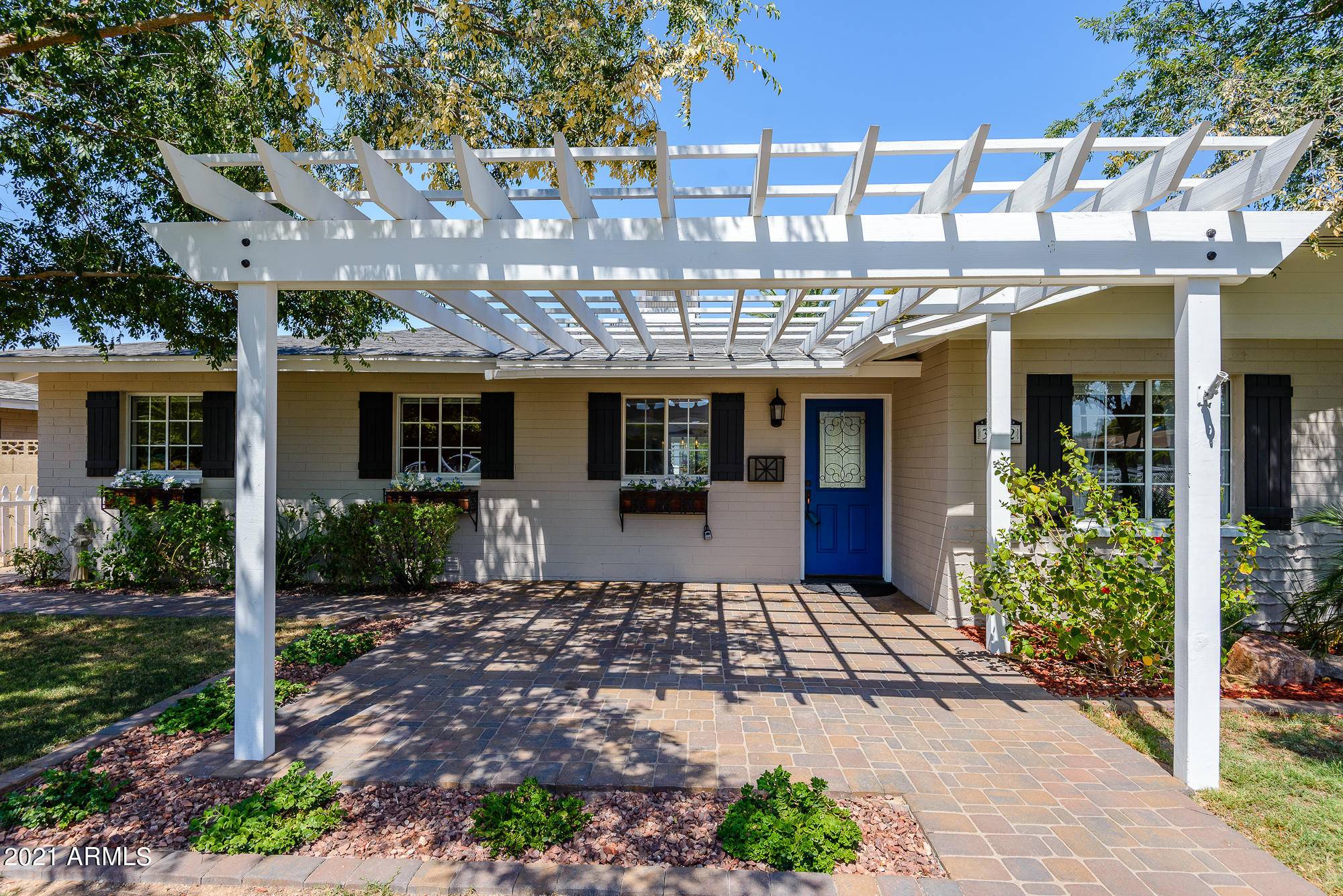 3122 N 42nd Street, Phoenix, AZ 85018