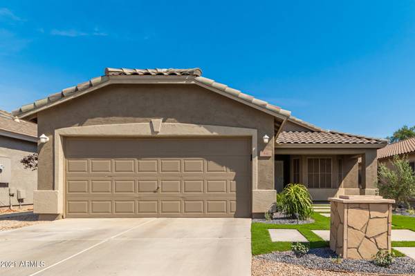 San Tan Valley, AZ 85143,46 W ZINNIA Place