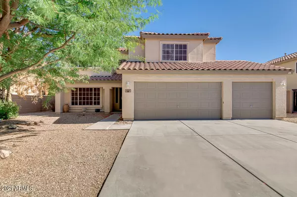 537 E STIRRUP Lane, San Tan Valley, AZ 85143