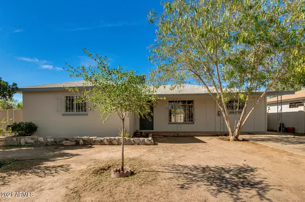 4930 W INDIANOLA Avenue, Phoenix, AZ 85031