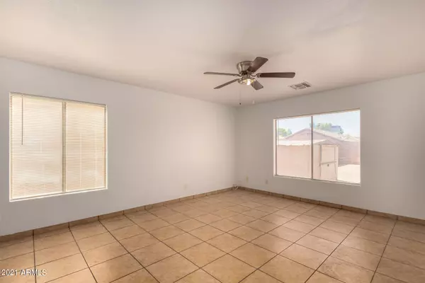 Mesa, AZ 85208,10907 E CLOVIS Avenue