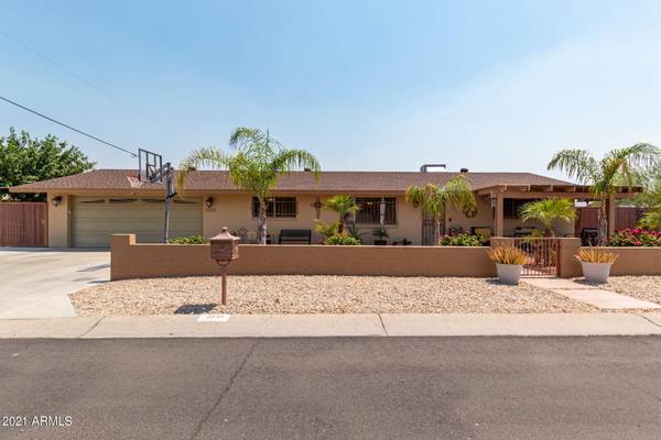 Phoenix, AZ 85032,3733 E Sandra Terrace