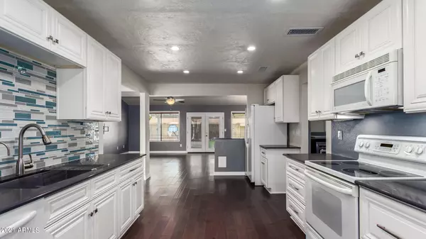 Mesa, AZ 85205,6449 E IVY Street