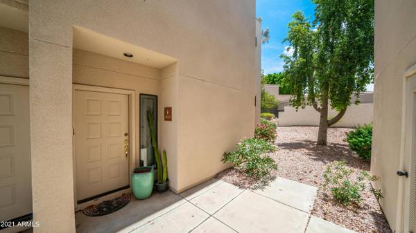 Scottsdale, AZ 85258,8270 N HAYDEN Road #2033