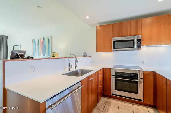 Phoenix, AZ 85014,1145 E WHITTON Avenue #1003