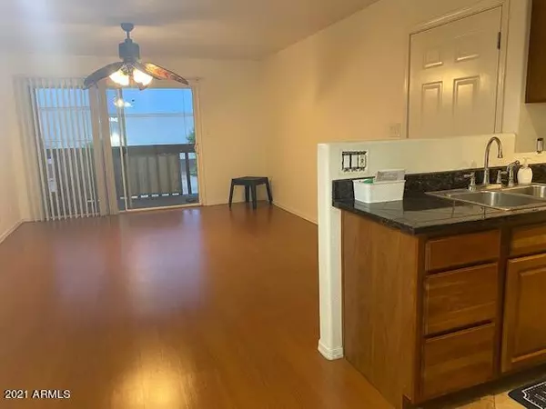 Phoenix, AZ 85021,2121 W ROYAL PALM Road #2074