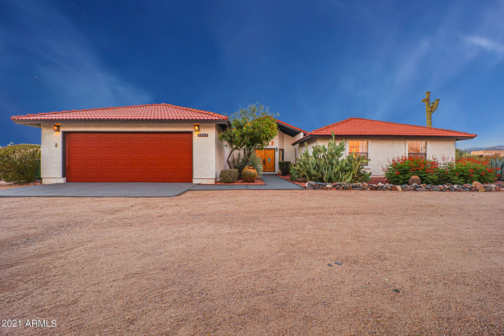 5924 E SAGUARO Road, Cave Creek, AZ 85331