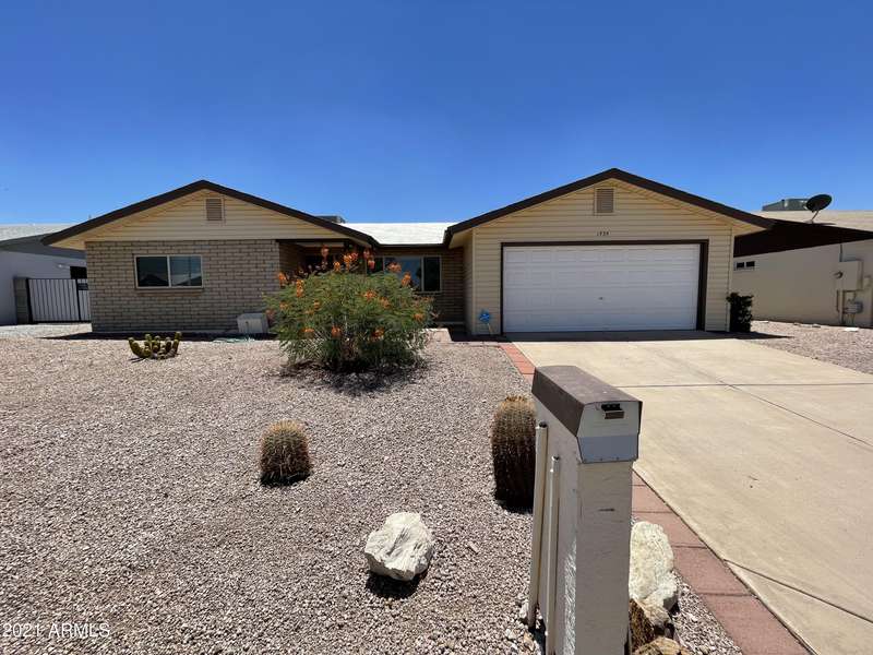 1735 W 15TH Lane, Apache Junction, AZ 85120