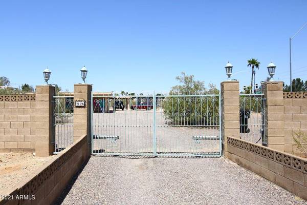 Scottsdale, AZ 85254,7126 E PARADISE Drive