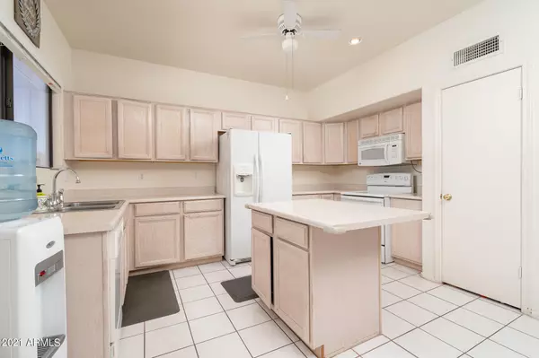 Phoenix, AZ 85024,19850 N 21st Street