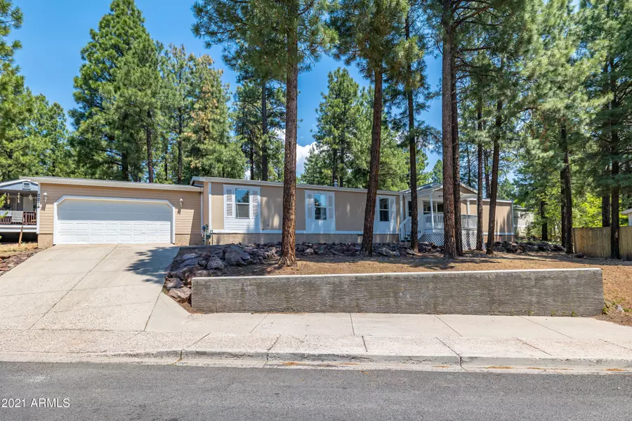 2214 W Topeka Avenue, Flagstaff, AZ 86001