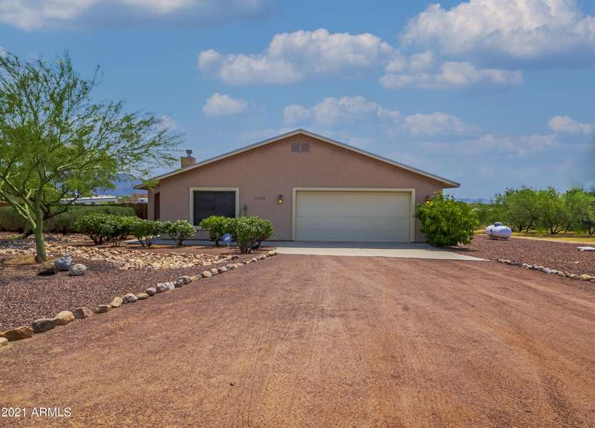 27175 S CHITTENDEN Street, Congress, AZ 85332