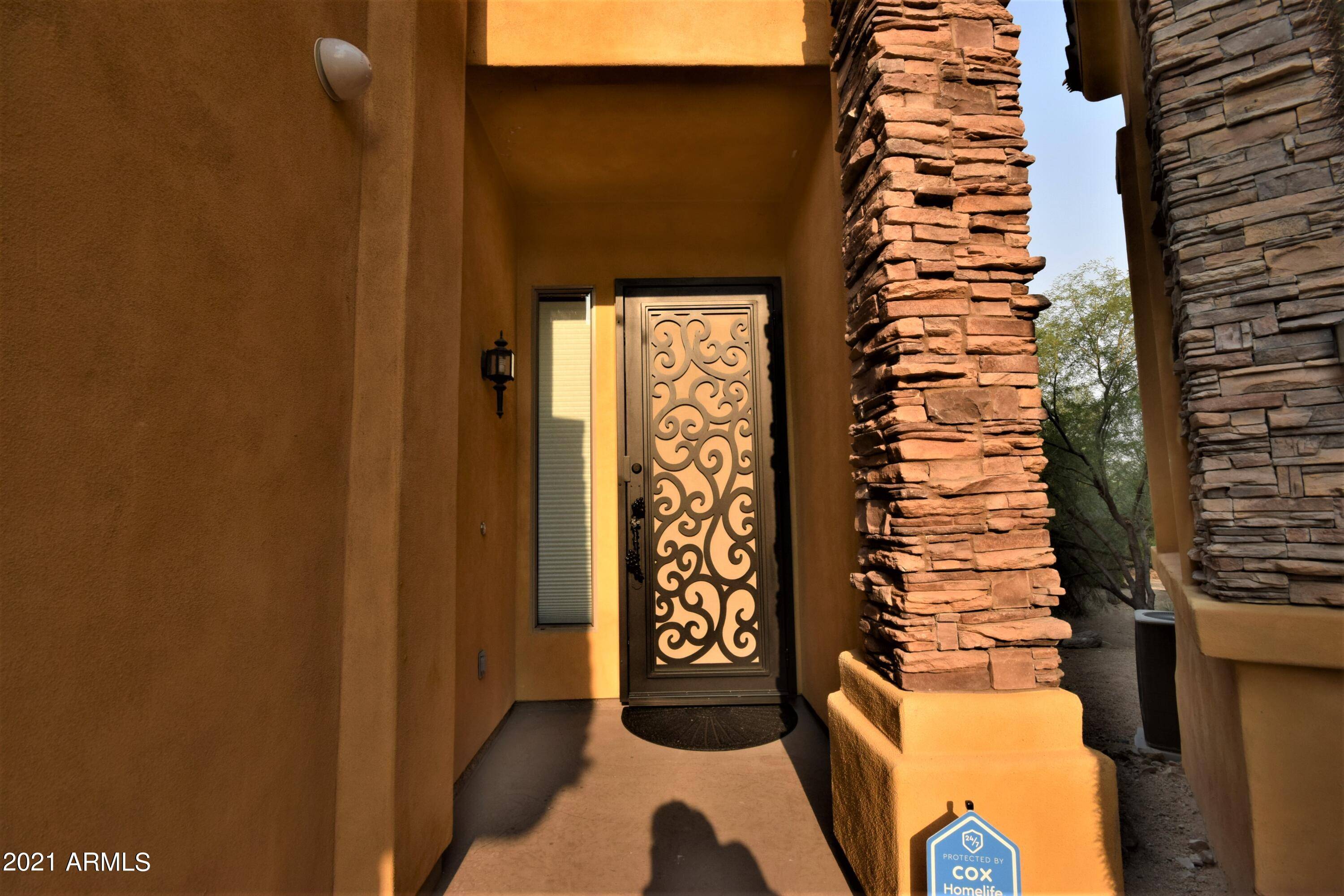 Phoenix, AZ 85024,19226 N CAVE CREEK Road #102